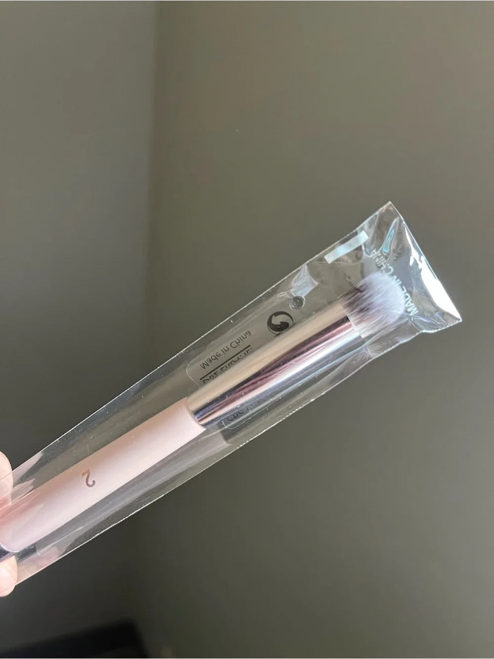 DOLL 10 Dual-Ended Consealer Brush
